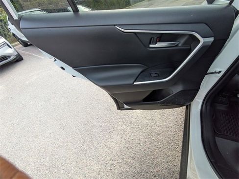 Used 2023 Toyota RAV4 XLE image 22