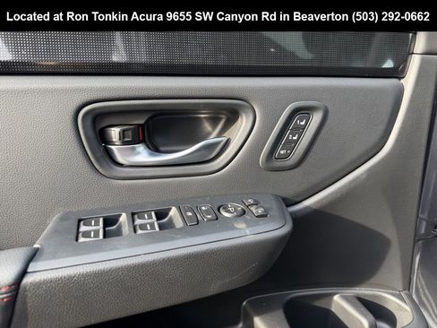 Used 2025 Honda Pilot Black Edition image 12