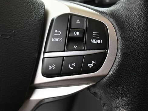 Used 2021 Ford Explorer XLT w/ Equipment Group 202A RWD image 25