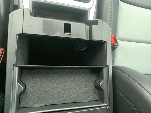 Used 2023 Ford Explorer XLT w/ Equipment Group 202A image 22