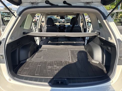 Used 2020 Subaru Forester Premium AWD/4WD image 16