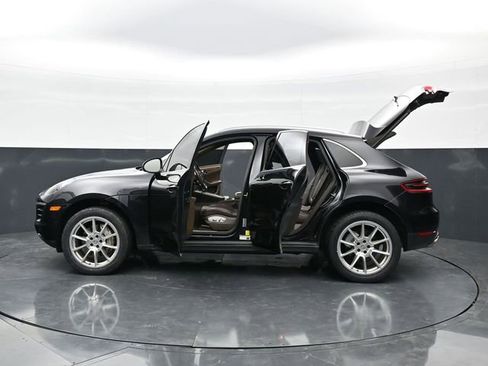 Used 2018 Porsche Macan S AWD/4WD image 35