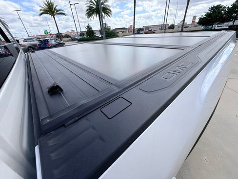 Used 2025 GMC Sierra 3500 Denali Ultimate image 19