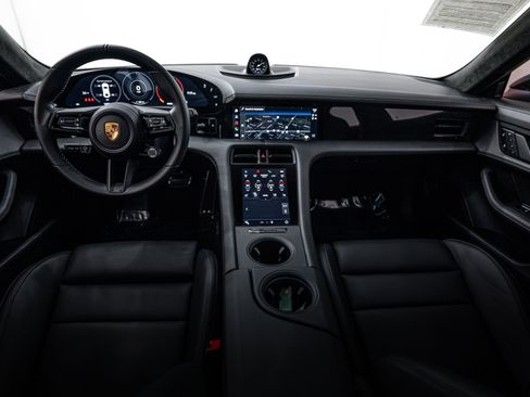 Certified 2022 Porsche Taycan GTS image 11