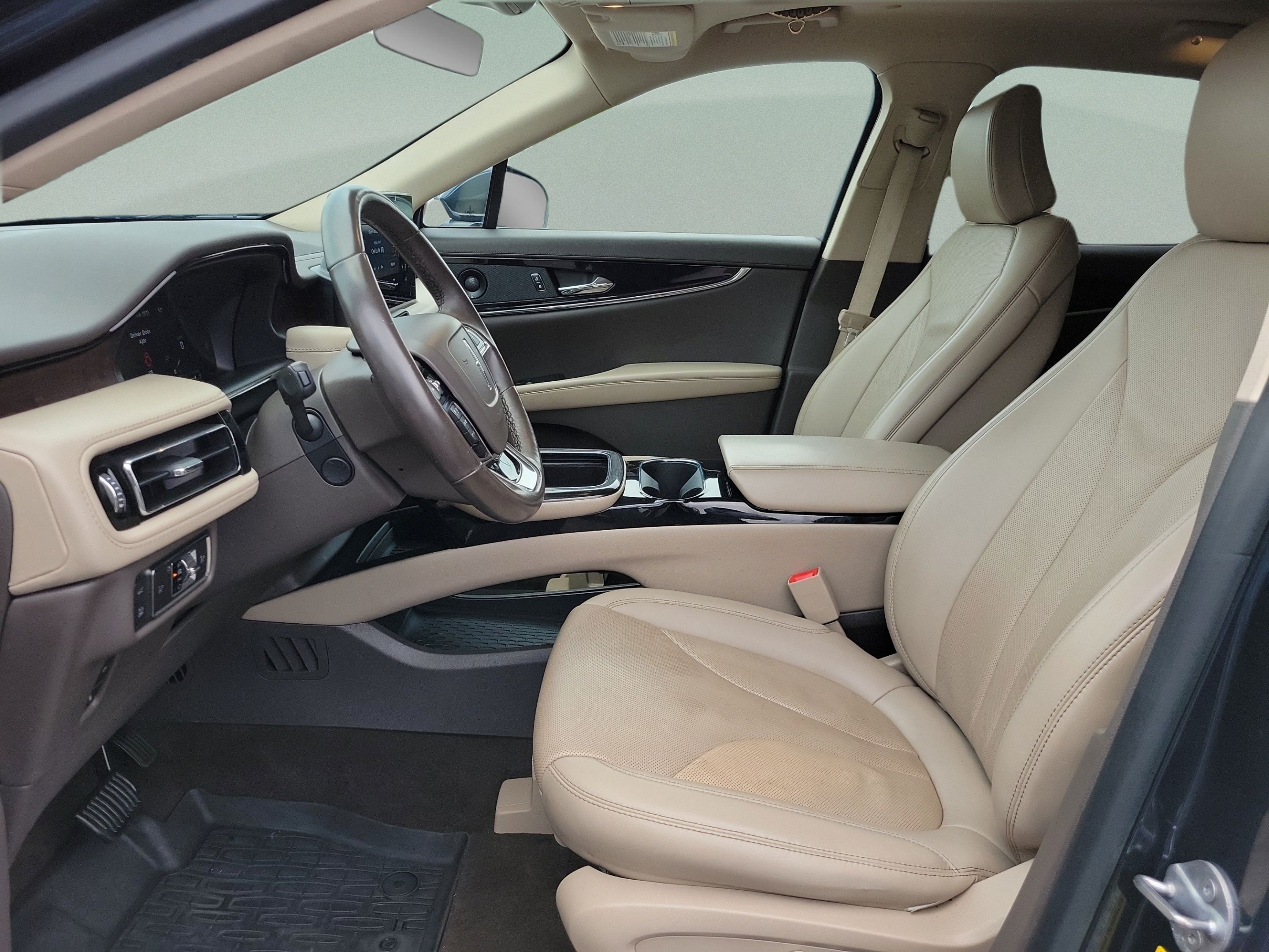 Used 2022 Lincoln Nautilus Reserve w/ Luxury Package FWD image 15