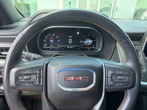 Used 2023 GMC Yukon XL AT4 w/ Technology Package AWD/4WD image 16