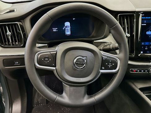 Used 2023 Volvo XC60 B5 Core w/ Climate Package image 18