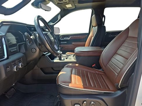 Used 2024 GMC Sierra 1500 Denali Ultimate AWD/4WD image 9