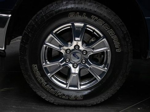 Used 2017 Ford F150 XLT w/ Equipment Group 302A Luxury image 8