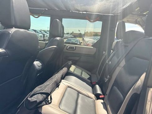 Used 2024 Ford Bronco Wildtrak AWD/4WD image 9