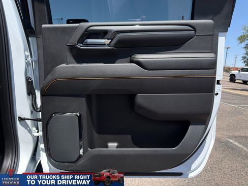 Used 2025 GMC Sierra 3500 AT4 w/ AT4 Premium Plus Package AWD/4WD image 26