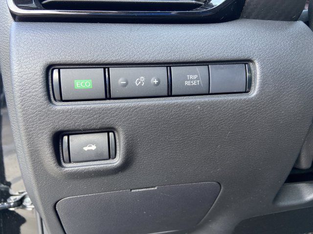 Used 2020 Nissan Sentra SR w/ Premium Package FWD image 45