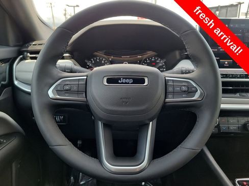 Certified 2025 Jeep Compass Limited image 25