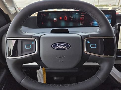 New 2026 Ford Expedition Active RWD image 19