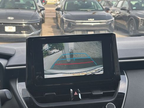 Used 2025 Toyota Corolla LE image 25