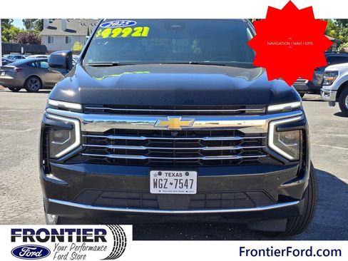 Used 2025 Chevrolet Tahoe LT RWD image 3