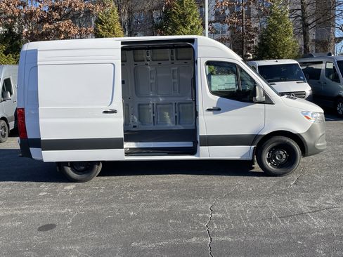 New 2025 Mercedes-Benz Sprinter 2500 image 6