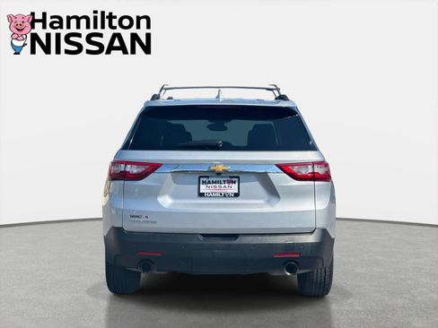 Used 2021 Chevrolet Traverse LT AWD/4WD image 3