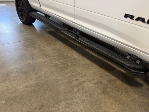 Used 2025 RAM 2500 Big Horn AWD/4WD image 7