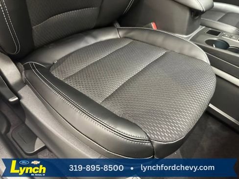 New 2026 Ford Escape SE image 9