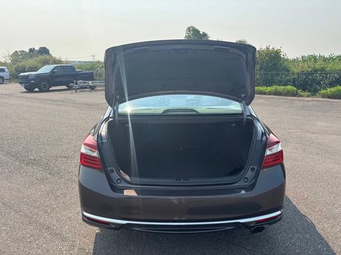 Used 2016 Honda Accord EX image 14
