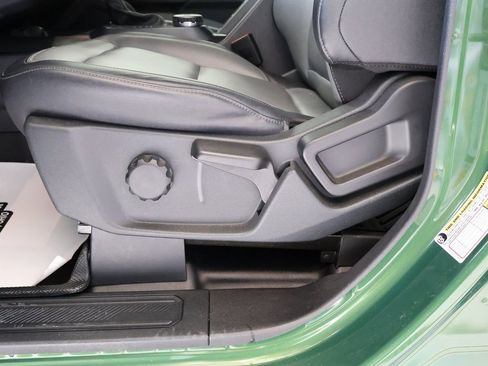 Used 2024 Ford Bronco Everglades image 13