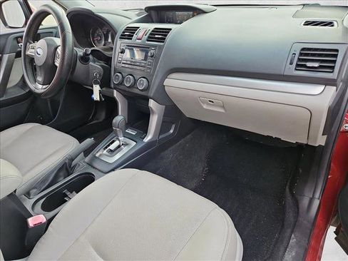Used 2015 Subaru Forester 2.5i Limited image 20