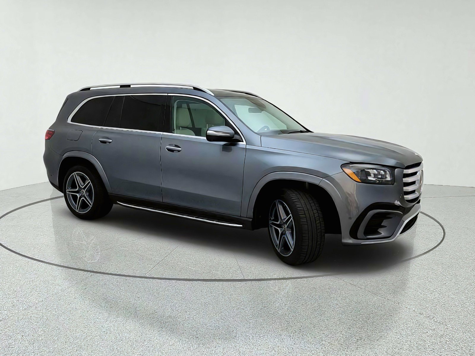 Used 2025 Mercedes-Benz GLS 450 4MATIC w/ AMG Line Exterior image 5