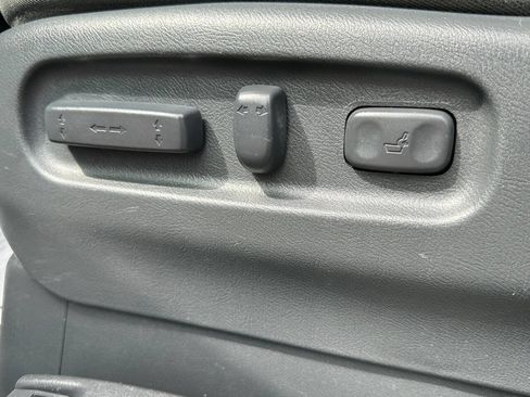 Used 2010 Honda Ridgeline RTS image 24