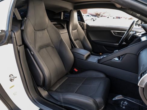 Used 2021 Jaguar F-TYPE P300 image 31