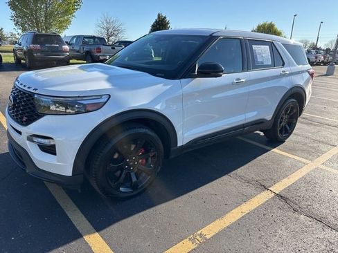 Certified 2022 Ford Explorer ST w/ Equipment Group 401A AWD/4WD image 22