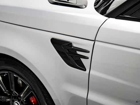 Used 2021 Land Rover Range Rover Sport HST image 29