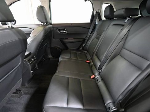Used 2021 Nissan Rogue SL w/ Premium Package AWD/4WD image 9