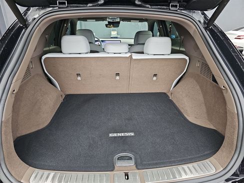 Certified 2026 Genesis GV70 2.5T Advanced image 23