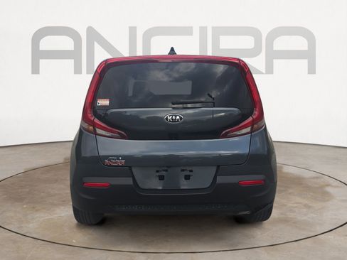 Used 2021 Kia Soul LX image 9