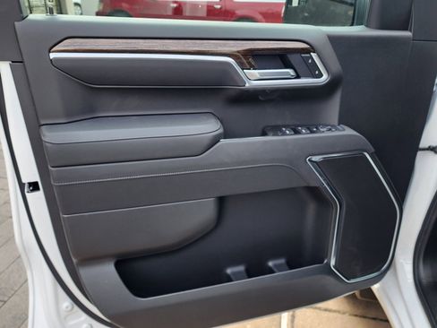 New 2026 GMC Sierra 1500 Elevation image 14