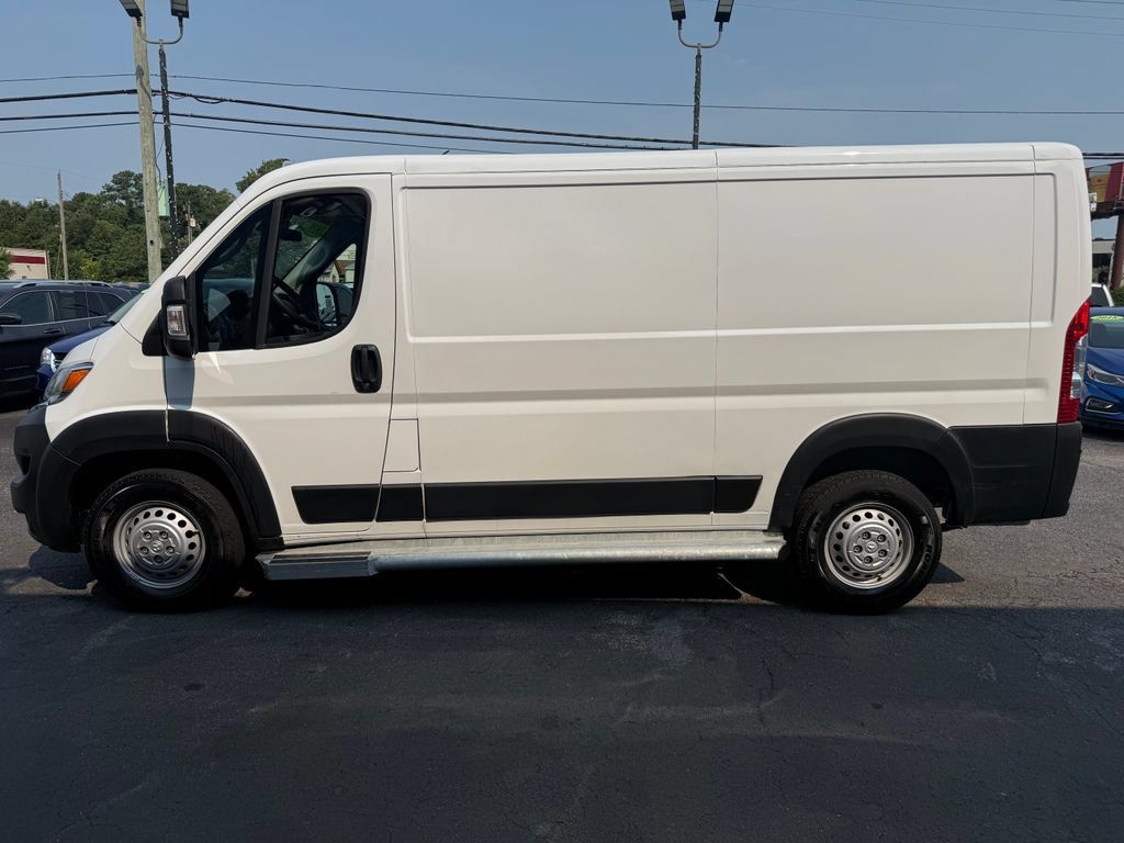 Used 2025 RAM ProMaster 2500 w/ U-Haul Equipment Group FWD image 4