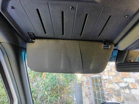 Used 2025 Mercedes-Benz Sprinter 2500 image 65