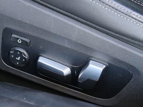 Used 2021 BMW 430i Coupe w/ M Sport Package image 33