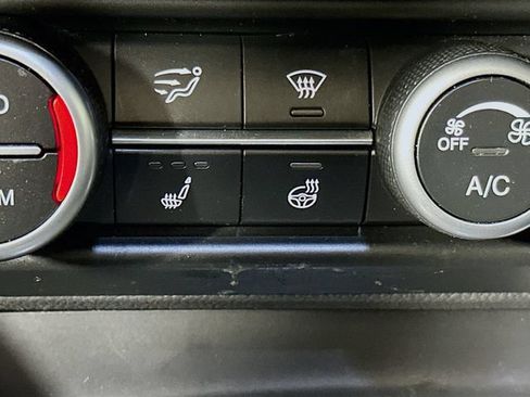 Used 2018 Alfa Romeo Stelvio Quadrifoglio w/ Driver Assist Dynamic Package AWD/4WD image 23