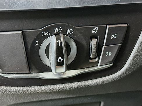 Used 2024 BMW X3 sDrive30i w/ Convenience Package image 17