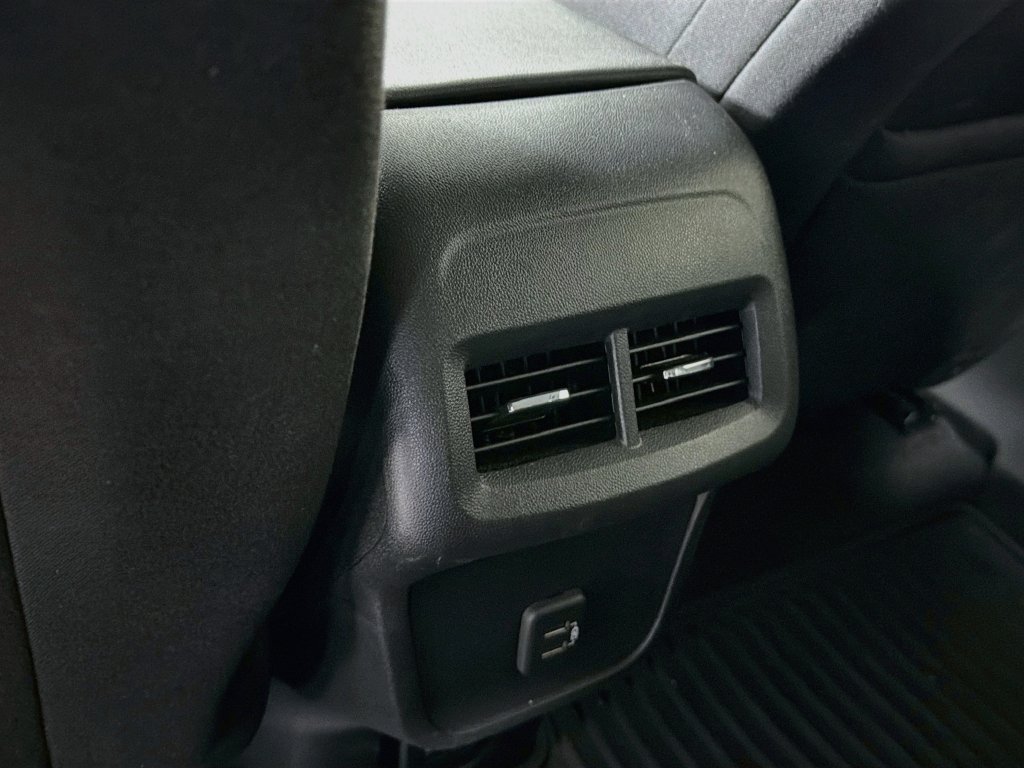 Used 2023 Chevrolet Equinox LT AWD/4WD image 25