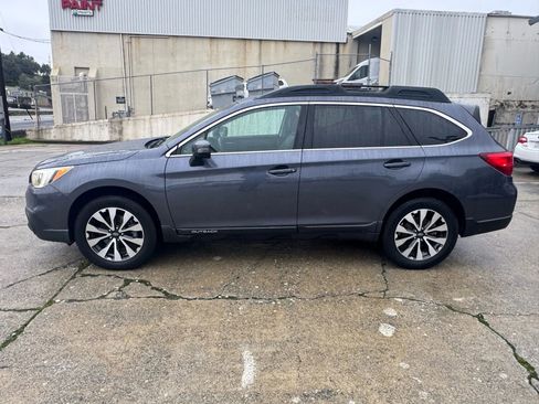 Used 2015 Subaru Outback 2.5i Limited image 2