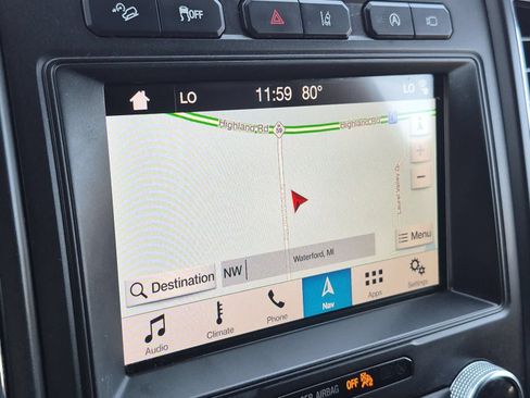 Used 2019 Ford Expedition Limited w/ Equipment Group 302A AWD/4WD image 30