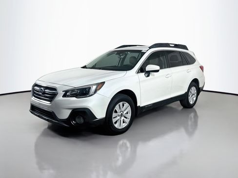 Used 2019 Subaru Outback 2.5i Premium AWD/4WD image 4