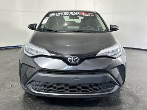 Used 2021 Toyota C-HR LE image 4