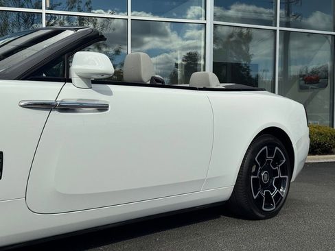 Used 2018 Rolls-Royce Dawn image 22