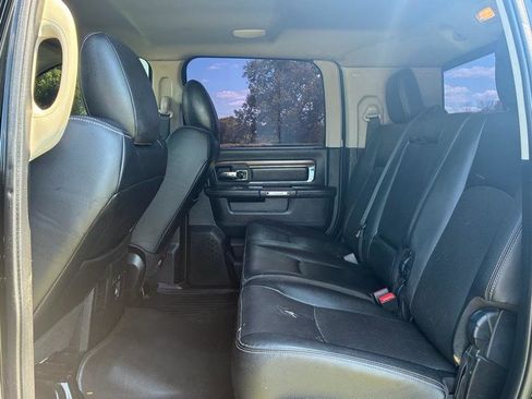 Used 2015 RAM 3500 Laramie w/ Convenience Group AWD/4WD image 22