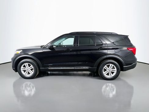 Used 2023 Ford Explorer XLT w/ Class IV Trailer Tow Package image 8