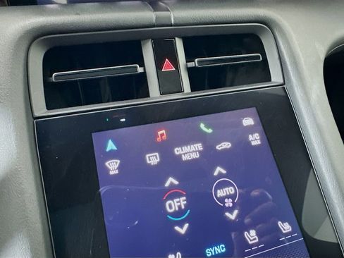 Used 2021 Porsche Taycan 4S image 18